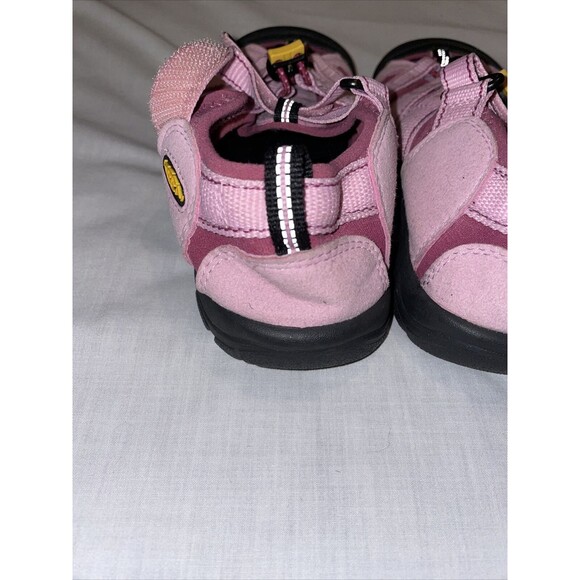 Keen Water Sandals Women’s Size 5 Medium Pink Fabric Cinch Strap Waterproof - Picture 11 of 12